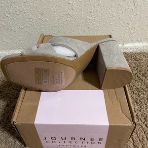 journee collection Slip-on Heel Tabithea Size 8